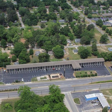 Scottish Inn And Suites Perry Exterior foto