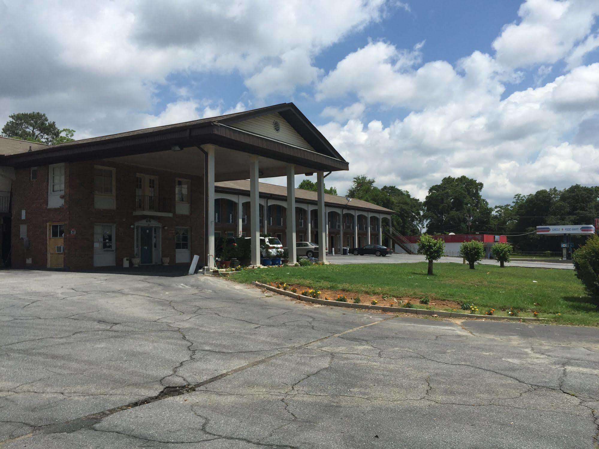 Scottish Inn And Suites Perry Exterior foto