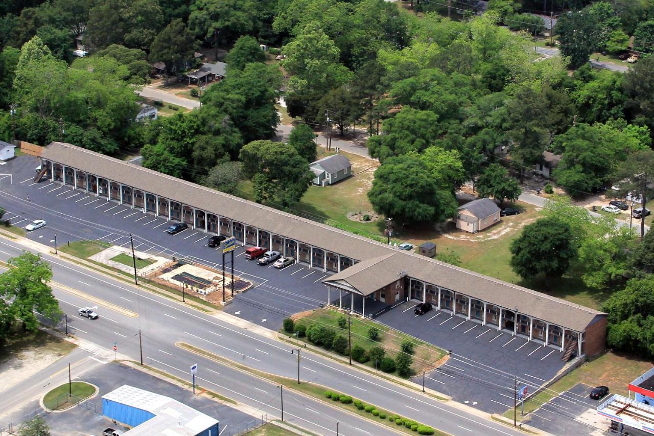Scottish Inn And Suites Perry Exterior foto